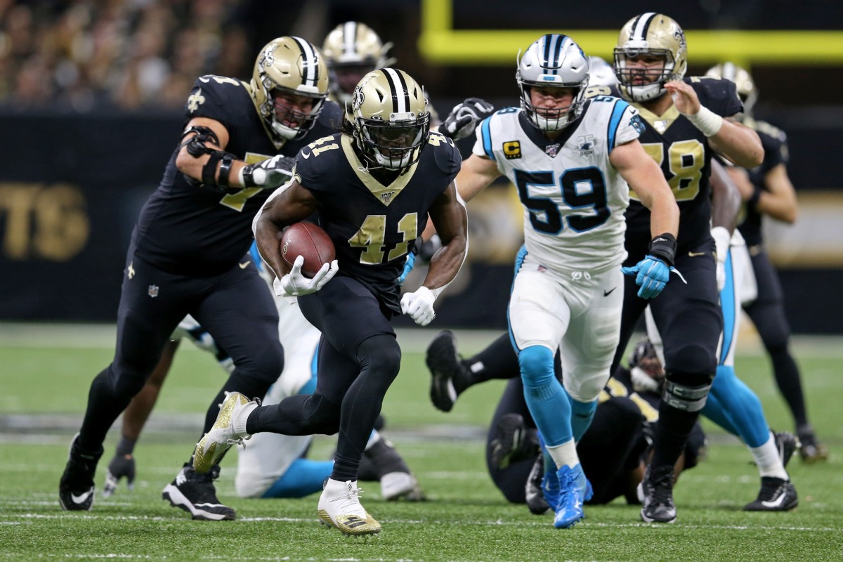 New Orleans Saints running back Alvin Kamara (41) runs against the Carolina Panthers. Mandatory Credit: Chuck Cook-USA TODAY